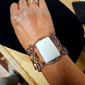 Vintage White Agate & Brass Twist Bracelet